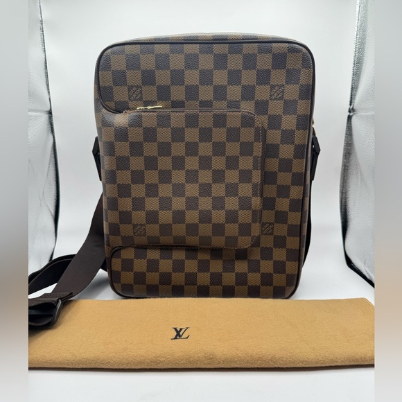 Louis Vuitton Damier Ebene Olav GM - Picture 1 of 16